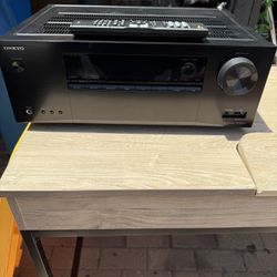 Onkyo Receiver 