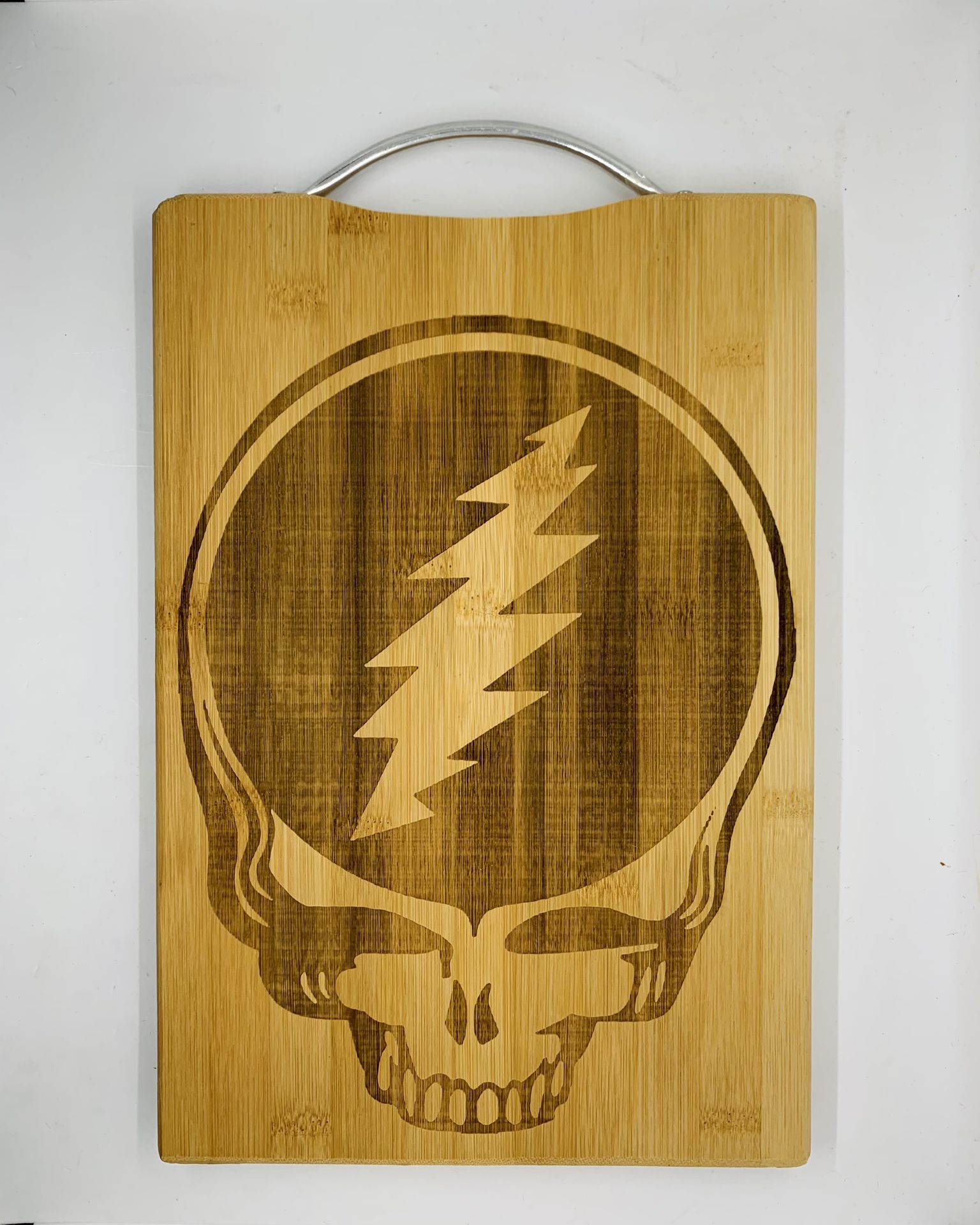 Grateful dead skull laser engraved bamboo high quality cuttingboard pop gift
