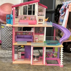 Barbie Dreamhouse Dollhouse
