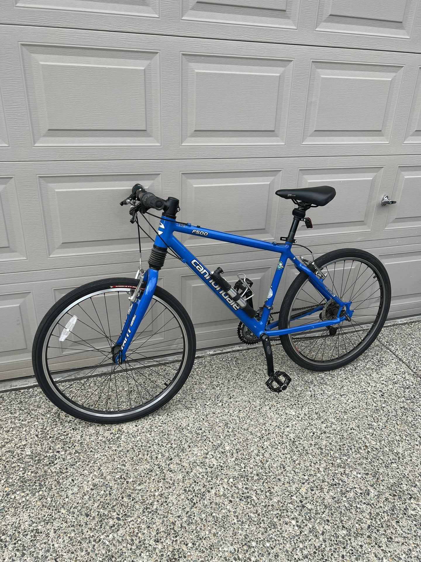 Bike cannondale 26 inch medium size