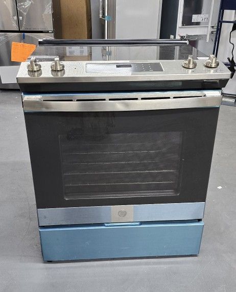 Brand New Ge Slide In Electric Range 