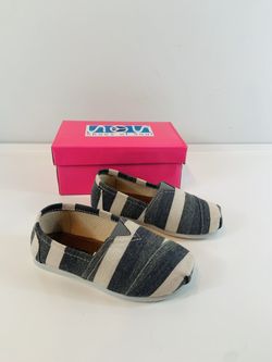 New With Box Toddler striped flats