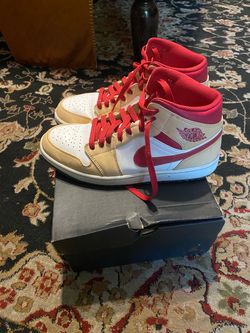 Nike Air Jordan 1 Mid Sneakers size 10