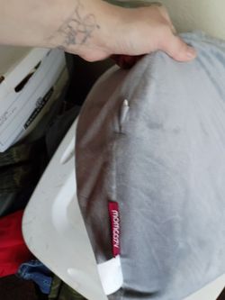 Momcozy wedge pillow