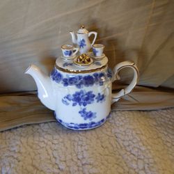 Derby Porcelain Tea Pot -Antique