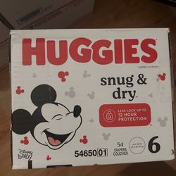 (newly sealed) Huggies Snug & Dry Size 6 54 Counts