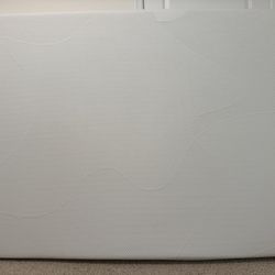 Full size  Zinus 8" Memory Foam Mattress like new never used first come first serve