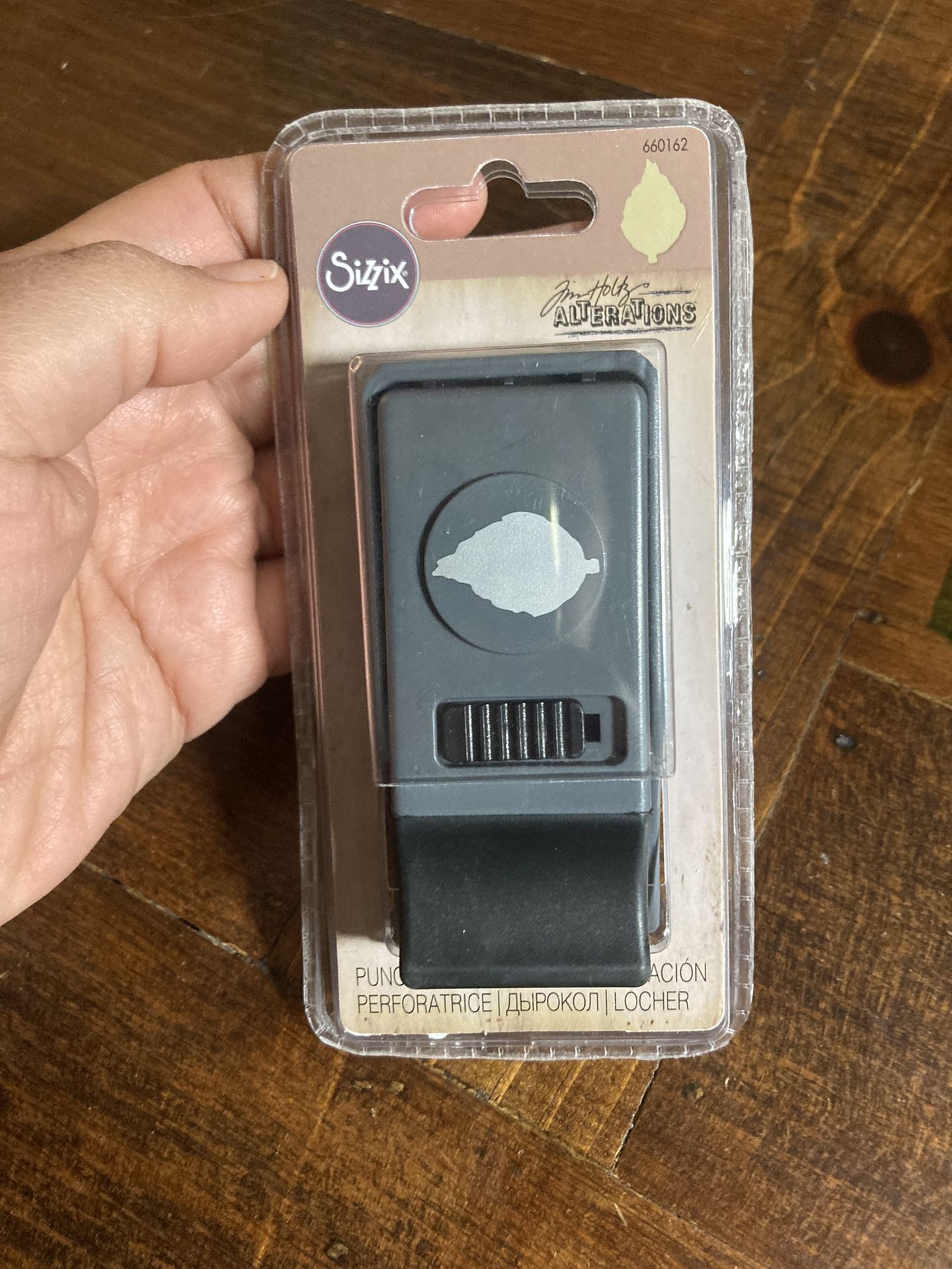 Sizzix/Tim Holtz Leaf Punch