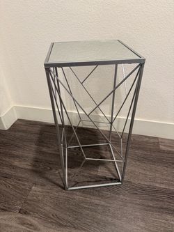 End table