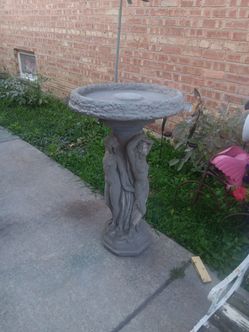 33" Mythological Three Grace's Stone Garden Birdbath