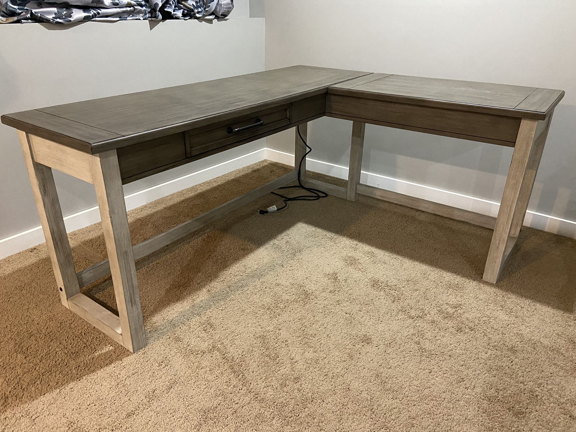 Bayside Furnishings L-shaped Desk
