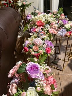 Column, flower walk way