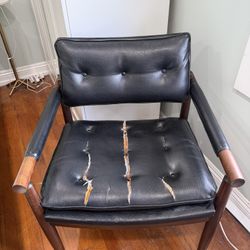 Mid Century Black Leather And Wood Chair MCM