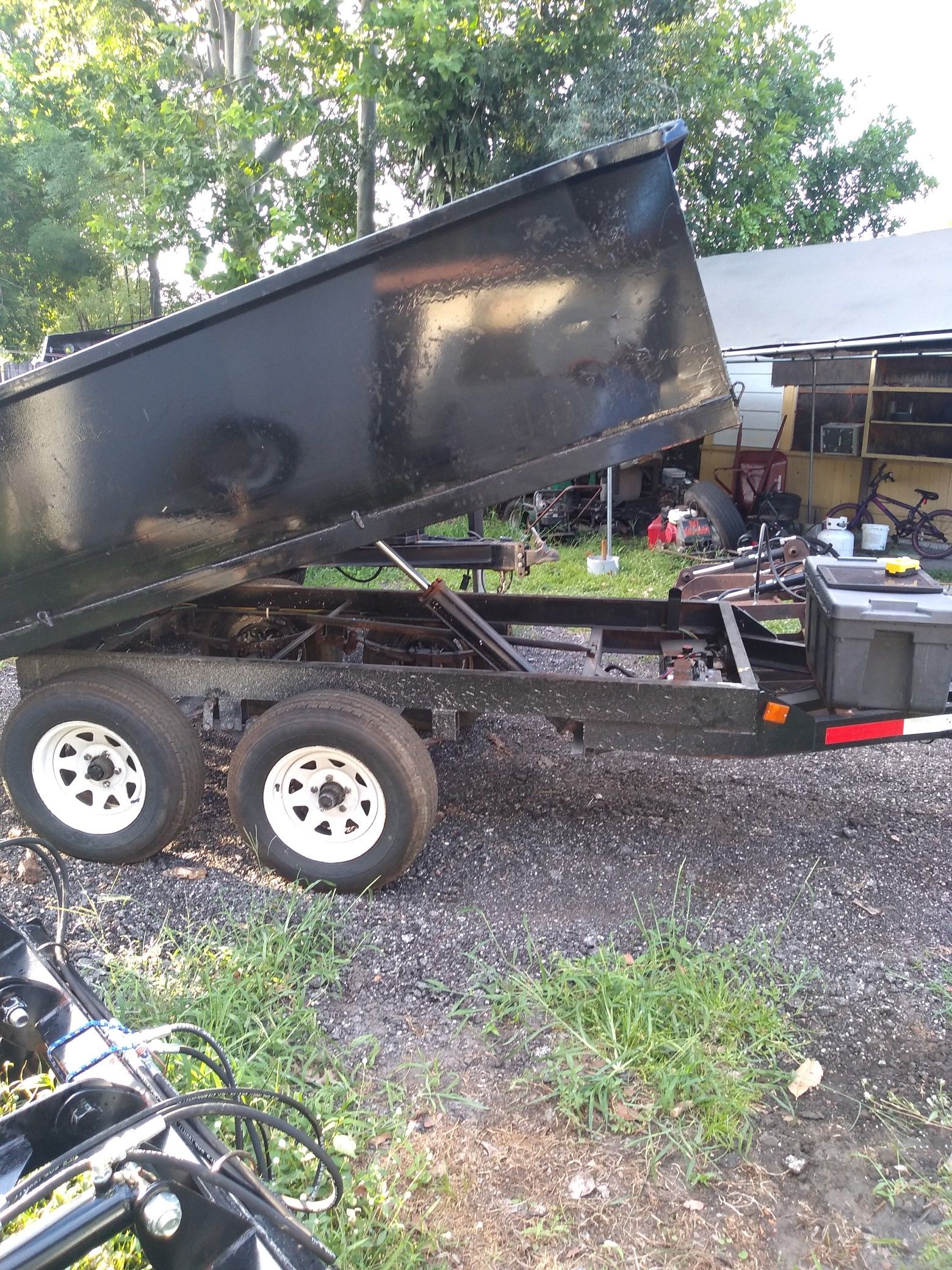 Dump trailer