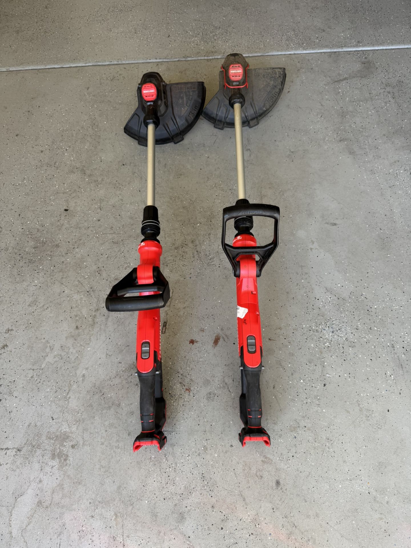 CRAFTSMAN V20 20-volt max 13.0-in Straight Shaft Battery String Trimmer does not comes with battery or charger bare tool only 28$ each 40$ both