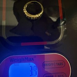 14k gold pinky ring small size 6 -3.90 grams