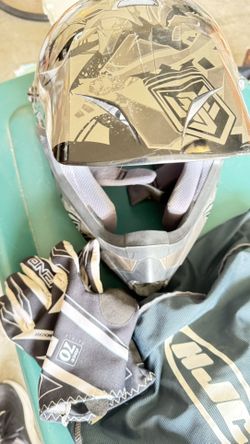 HJC Motorcycle Helmet and Gloves Size Large