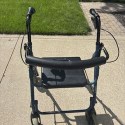 Rider Walker Deluxe Rollator With Seat 