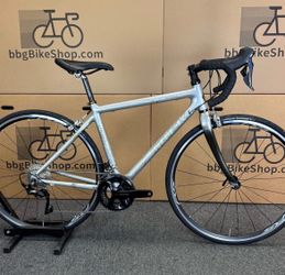 Used Trek Pilot 5.0, 11-speed Shimano 105, Carbon Fiber Road Bike-2005, 52cm