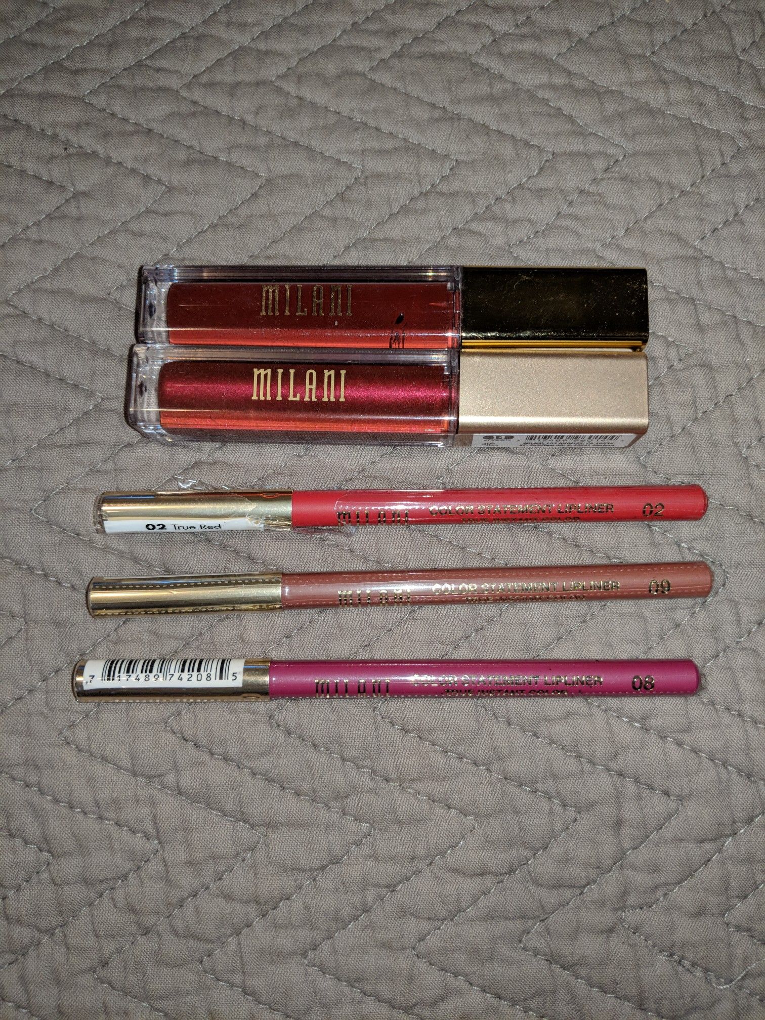 Milani: two lip gloss, three lip pencils