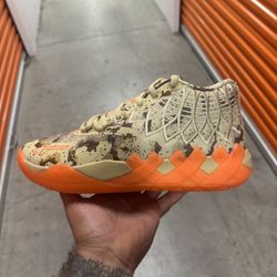 LAMELO PUMA MB.01 10.5-11 