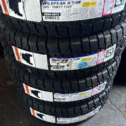 285/70/17 Falken Wildpeak AT4W 