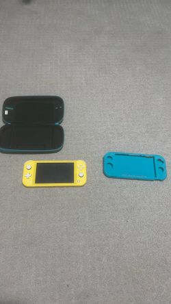 Yellow Nintendo Switch Lite Bundle - 9.5/10 Condition