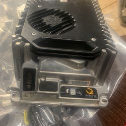 Delta Q 36 V 1200W  Lead Acid 18 Cell 70-400 Ah Li-ion  9-15 Cell  Model IC1200-036 Industrial Battery Charger 