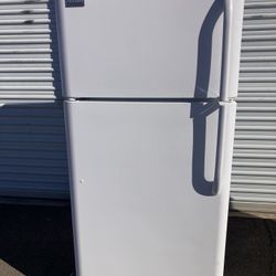 Frigidaire top-bottom refrigerator, white, in good condition, clean and nice, one month warranty, delivery available. Dimensions: W30-D30-H66