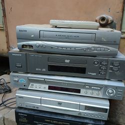 Vhs/dvd Players Working 