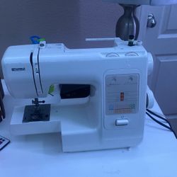 Sewing Machine kenmore 