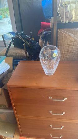 9”tall crystal vase