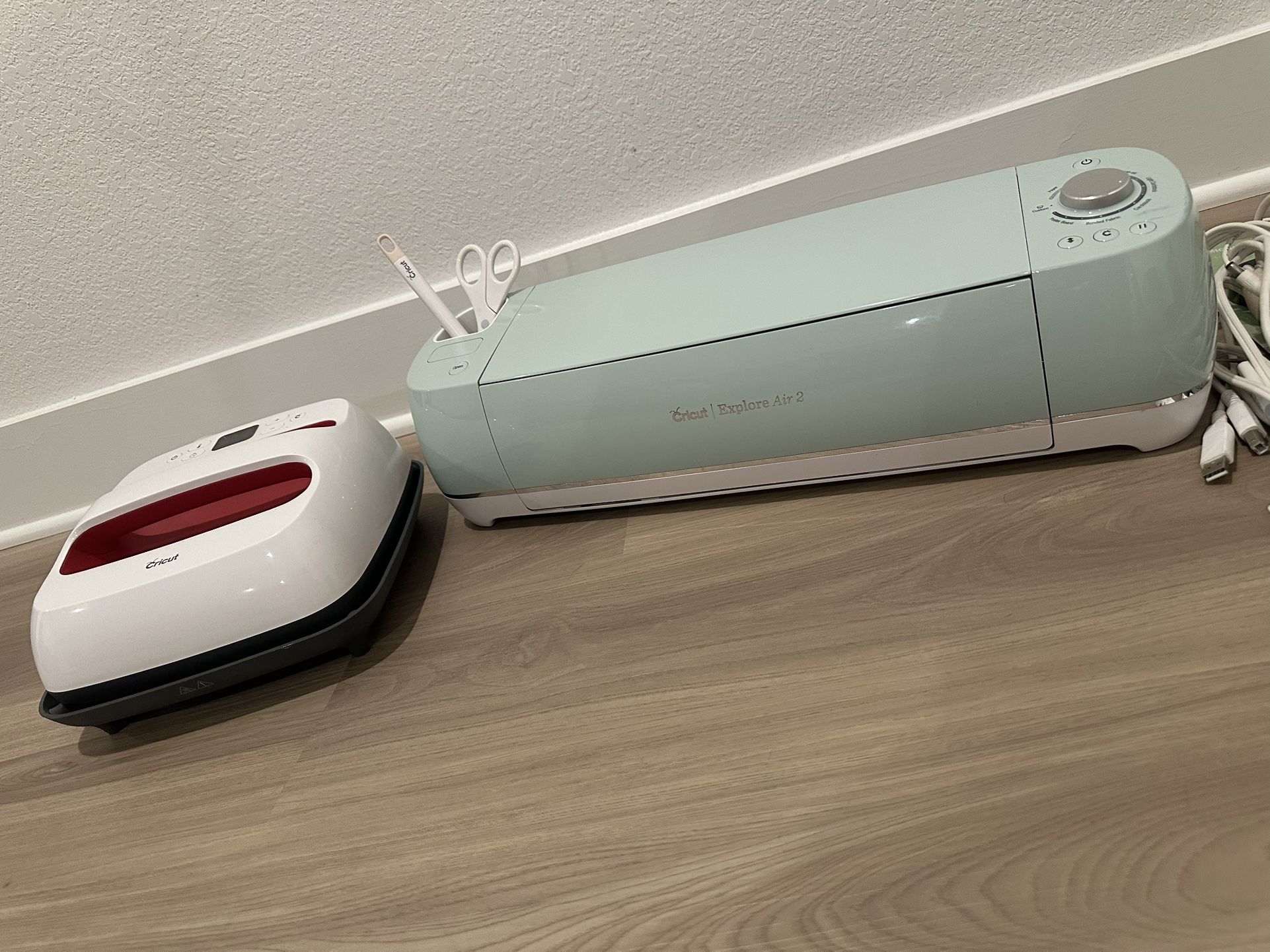 Cricut & Accessories