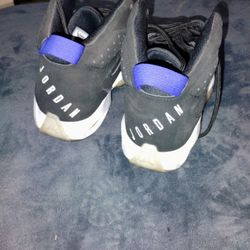 Air Jordans Lift Off Black Size 7