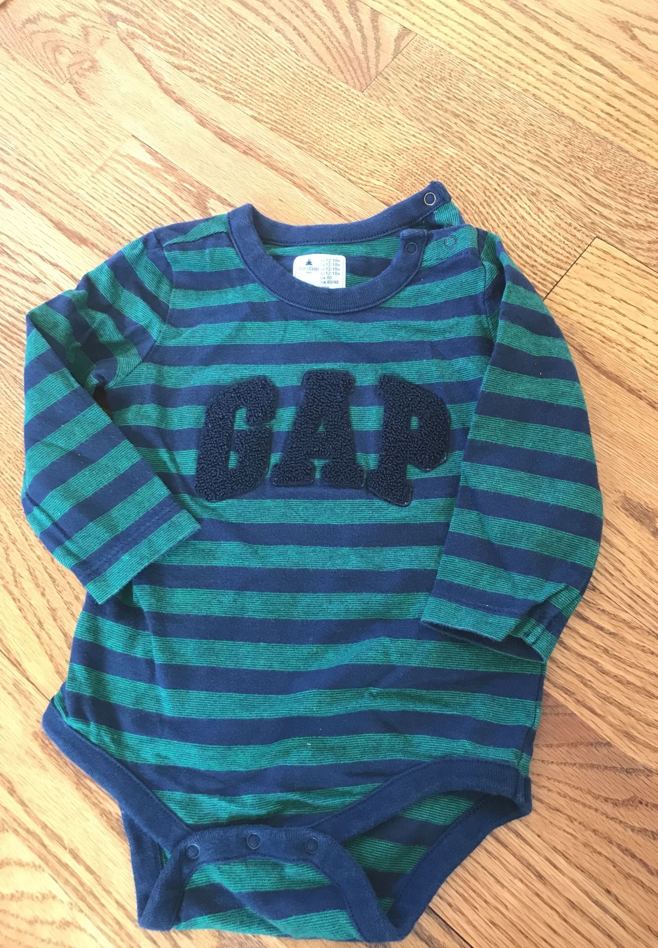 Baby Gap boy 12-18 month onesie
