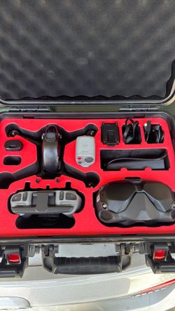 DJI FPV DRONE - comes with case