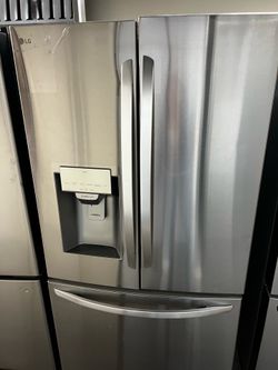 OPEN BOX LG FRENCH STYLE STANDARD SIZE REFRIGERATOR