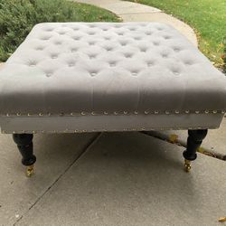 Coffee Table / Ottoman 