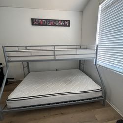 Bunk bed Twin Over Full With Mattresses