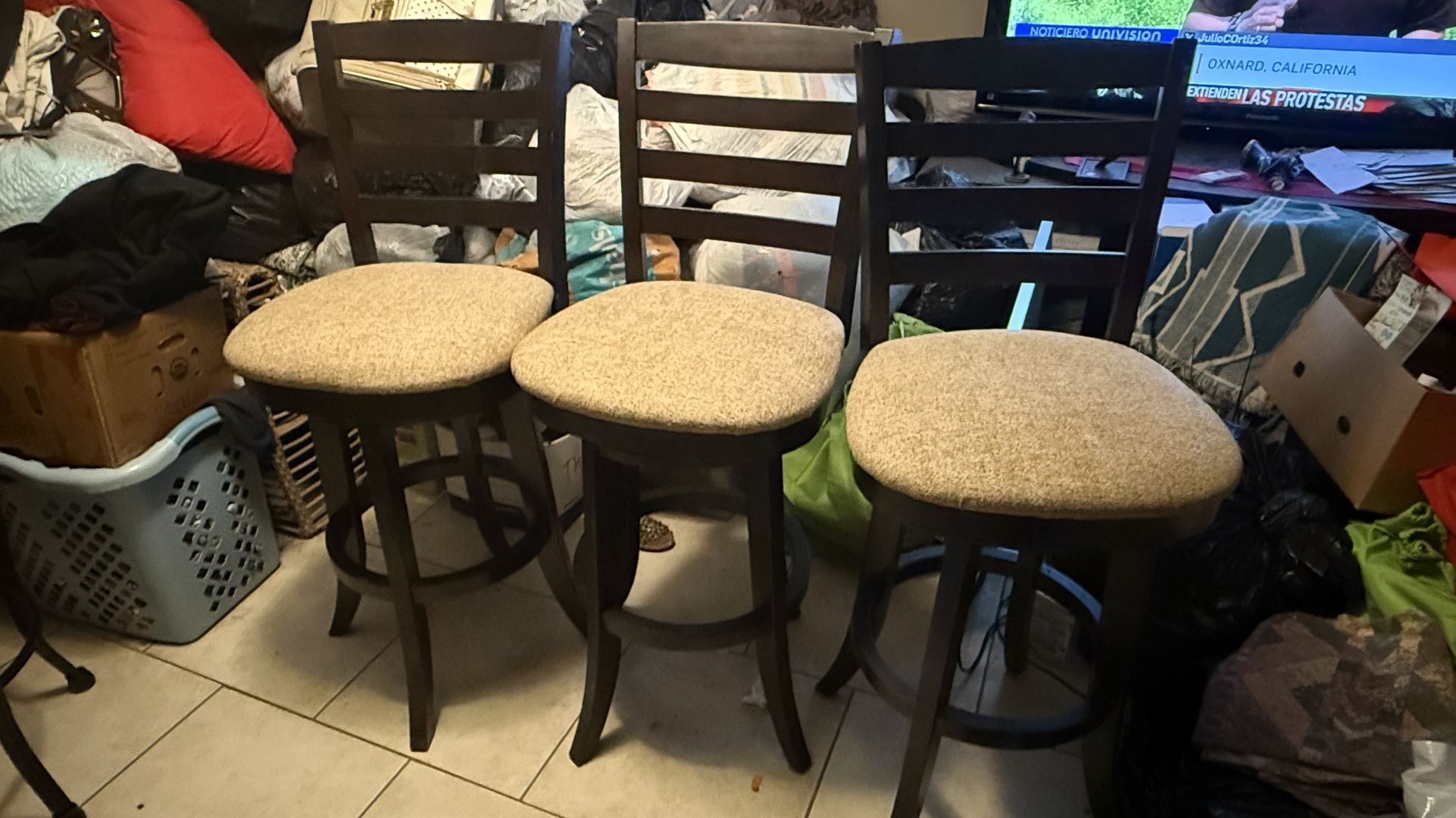 3 Bar Stools