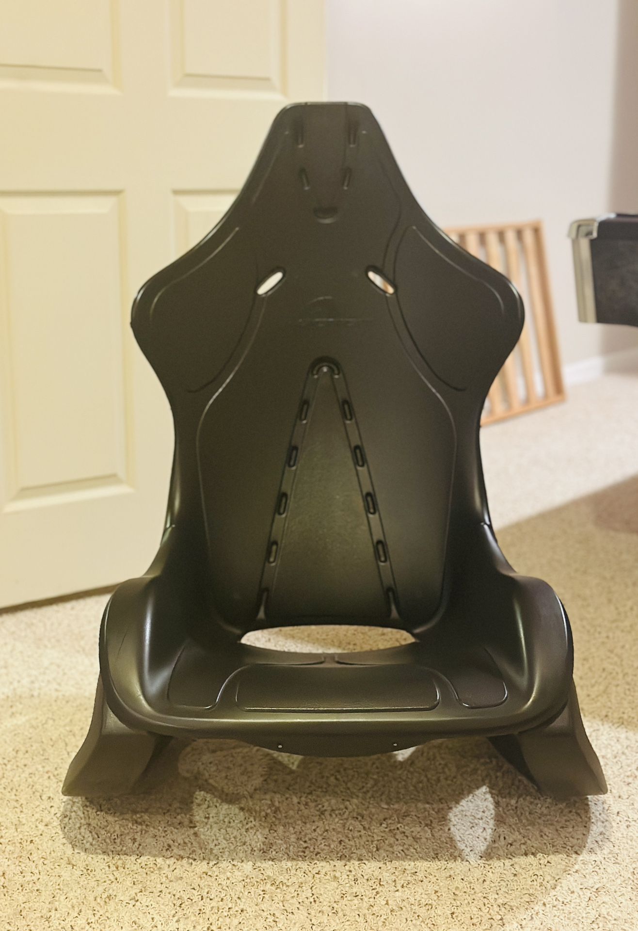 Modern ergonomic gamin/rocking Chair