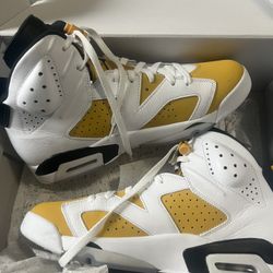 Jordan 6 Yellow and White 190 Obo Worn 2 Times