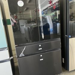 Samsung FamilyHub 4 door refrigerator