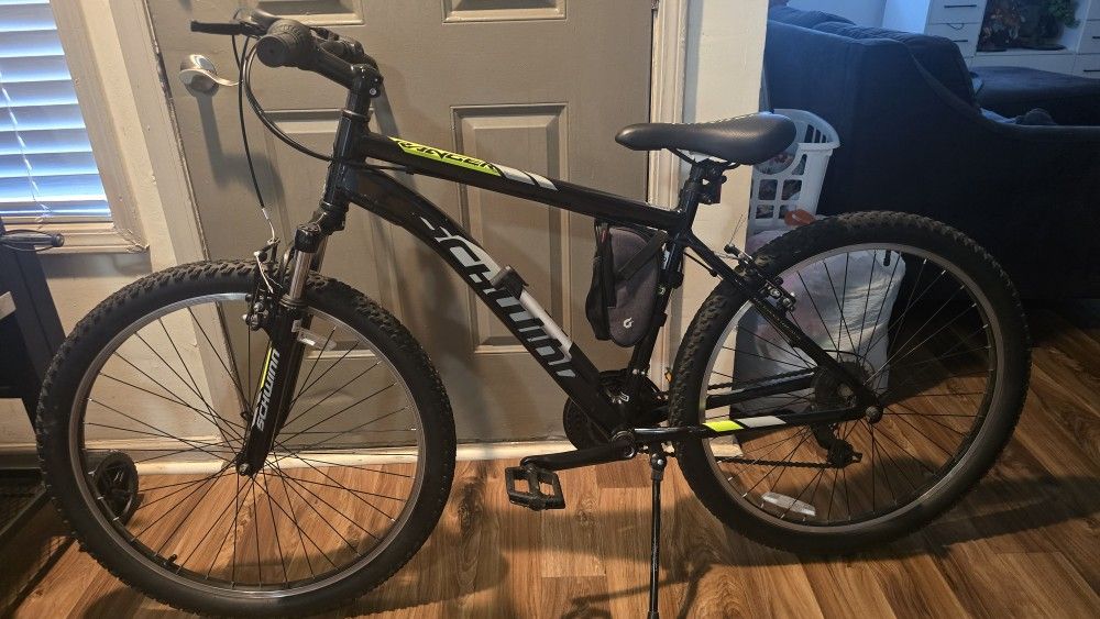 Schwinn Men's Ranger 26" Mountain Bike, Black/Silver