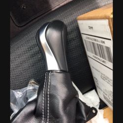 Q50 Shift Knob 