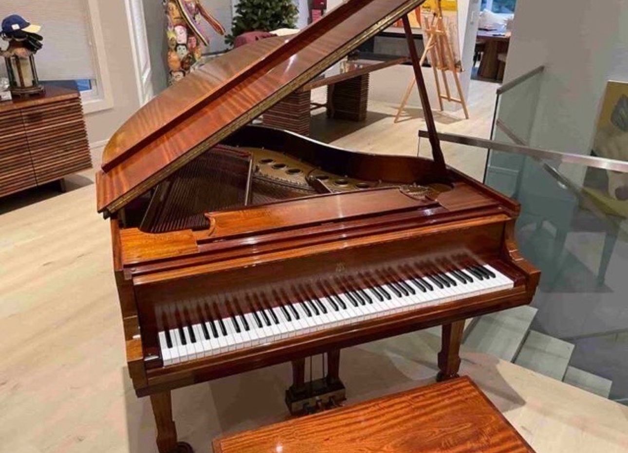 Steinway & Son Baby Grand Piano Going For Free