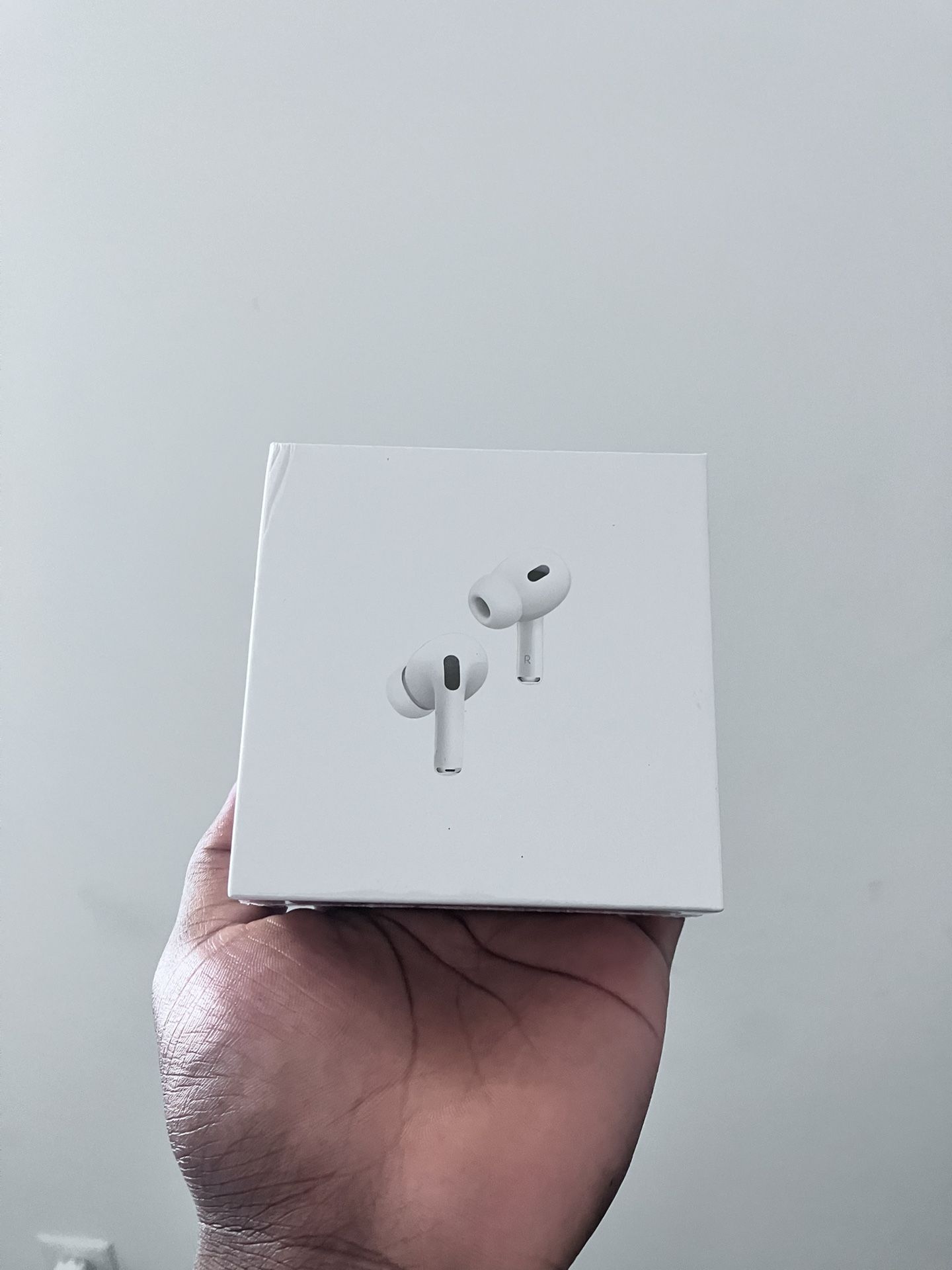 AirPods Pro 2 MagSafe Charging Case