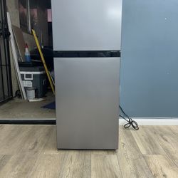Mini Refrigerator 