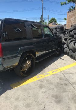 2000 GMC Yukon Denali