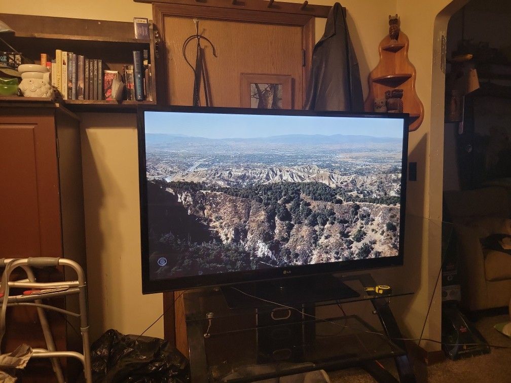 60" LG Plasma TV